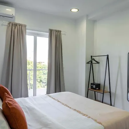Phaedrus Living: View Flat * Heraklion (Crete)